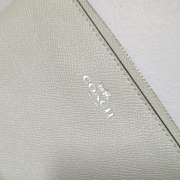 Coach Light Cream Wristlet - Picture 2 of 4